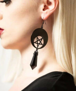 Outlet 👍 KILLSTAR The Moon Crescent | CHARM EARRINGS ❤️ -Alternative Accessories Elegant Store killstar crescent charm earrings 3 021d8e06 621a 4f56 91e4 aee2b830b946 700x700