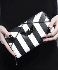 Buy ❤️ KILLSTAR Never Trust The Living | WALLET 😉 -Alternative Accessories Elegant Store killstar never trust the living wallet 3 d2652ed4 9632 4664 8662 26533857a30e 700x700