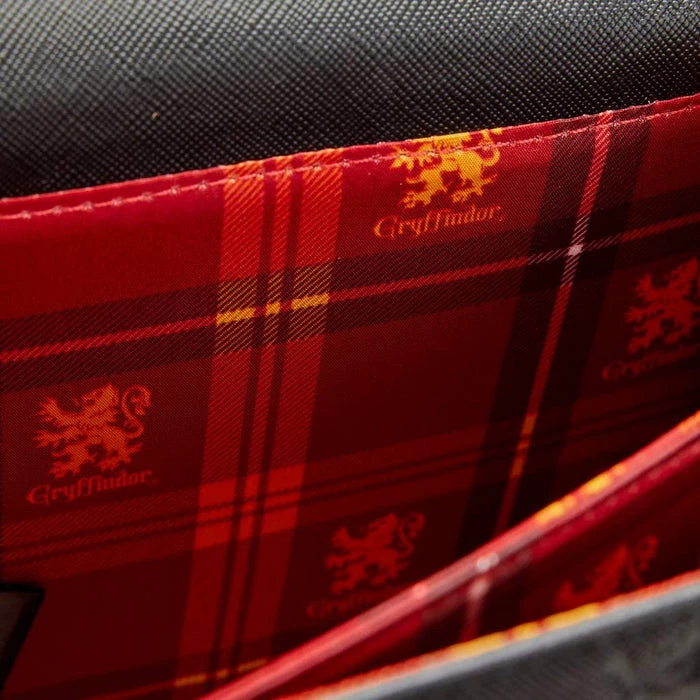 Cheapest 🎉 LOUNGEFLY Harry Potter: Gryffindor Chain Strap | CROSSBODY BAG 🔥 5 Cheapest 🎉 LOUNGEFLY Harry Potter: Gryffindor Chain Strap | CROSSBODY BAG 🔥 - Image 3