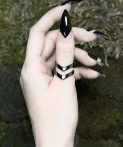 Top 10 🤩 ROGUE AND WOLF Mens Accessories Hunt [Black Sterling Silver] | RING ⌛ -Alternative Accessories Elegant Store rogue and wolf hunt black sterling silver ring 12 700x700