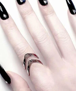 Top 10 🌟 ROGUE AND WOLF Valentines Hunt [Sterling Silver] | RING 😀 -Alternative Accessories Elegant Store rogue and wolf hunt sterling silver ring 13 700x700